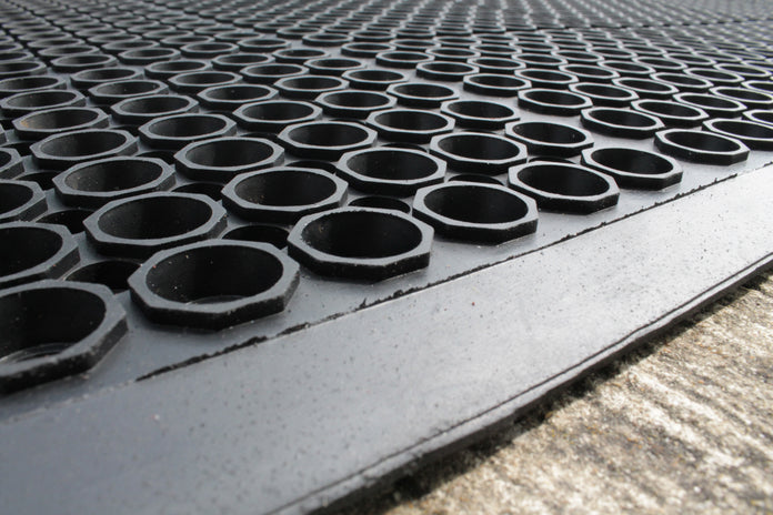 COBA High-Duty Interlocking Anti-Fatigue Mat